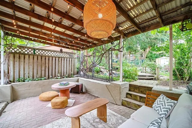 Additional image 30 of 482 Mcroberts Ave