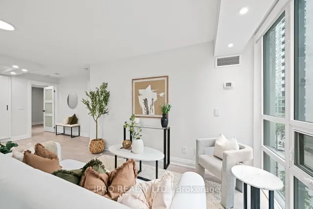 Additional image 26 of 19 Grand Trunk Cres Unit 506