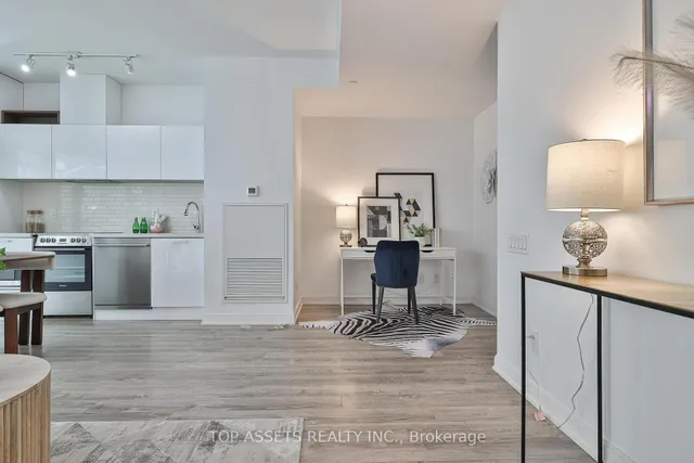 Additional image 11 of 50 Charles St Unit 3707