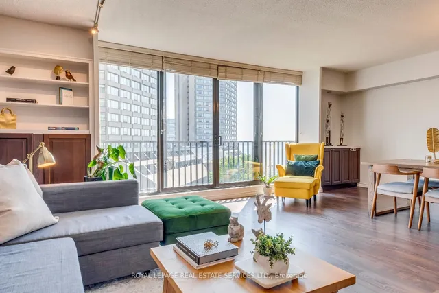 Additional image 12 of 33 Harbour Sq Unit 1032