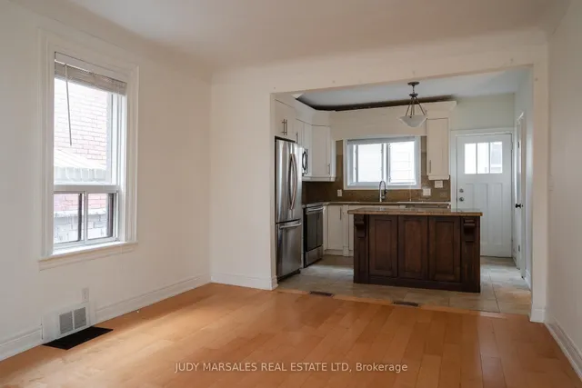 Additional image 8 of 29 Case St