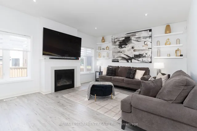 Additional image 7 of 388 Klein Circ