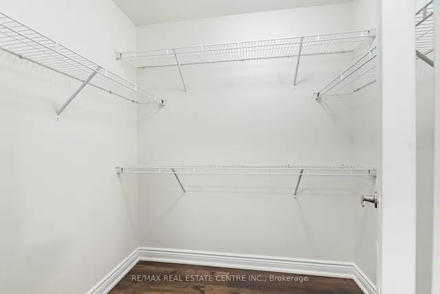 房产图片 31 - 533 Yates Dr