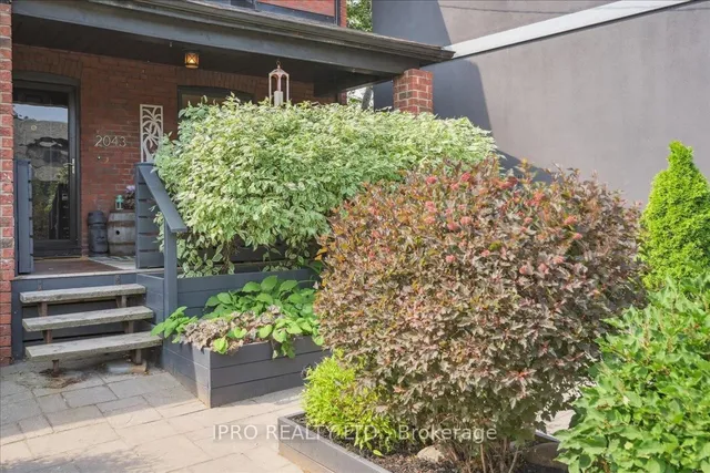 Additional image 3 of 2043 Davenport Rd