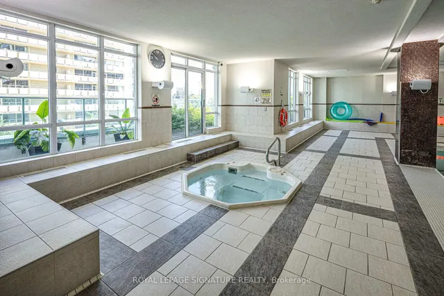 Additional image 20 of 212 Eglinton Ave Unit 402