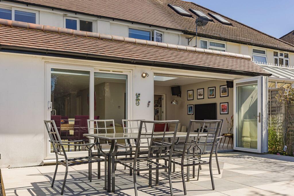 Additional image 21 of Peplins Way, Brookmans Park, AL9