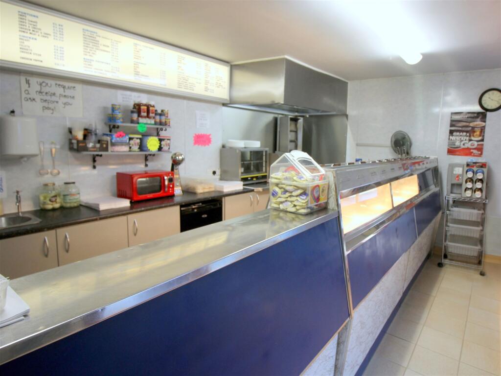 Additional image 3 of DJ's Chippie and 7 Bedroom Flat , Moray