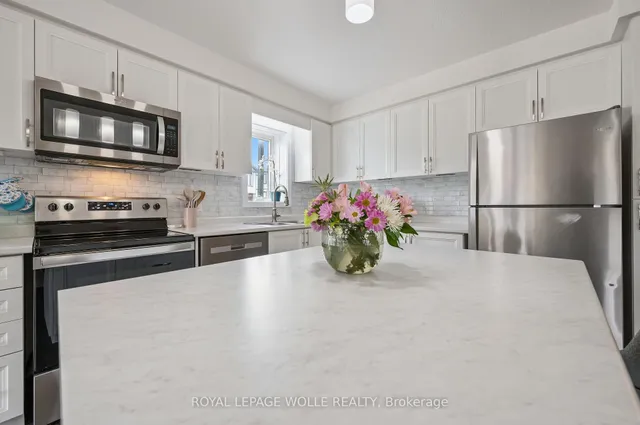 Additional image 12 of 170 Rochefort St Unit A