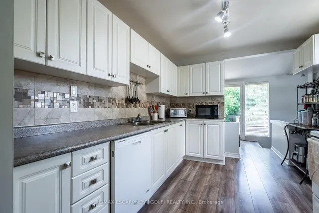 房产图片 12 - 150 东24街