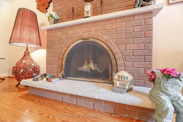 Additional image 20 of 23 Mossbank Dr