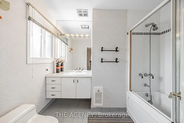 Additional image 19 of 53 Stanland Dr