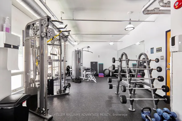 Additional image 27 of 800 King St Unit 201