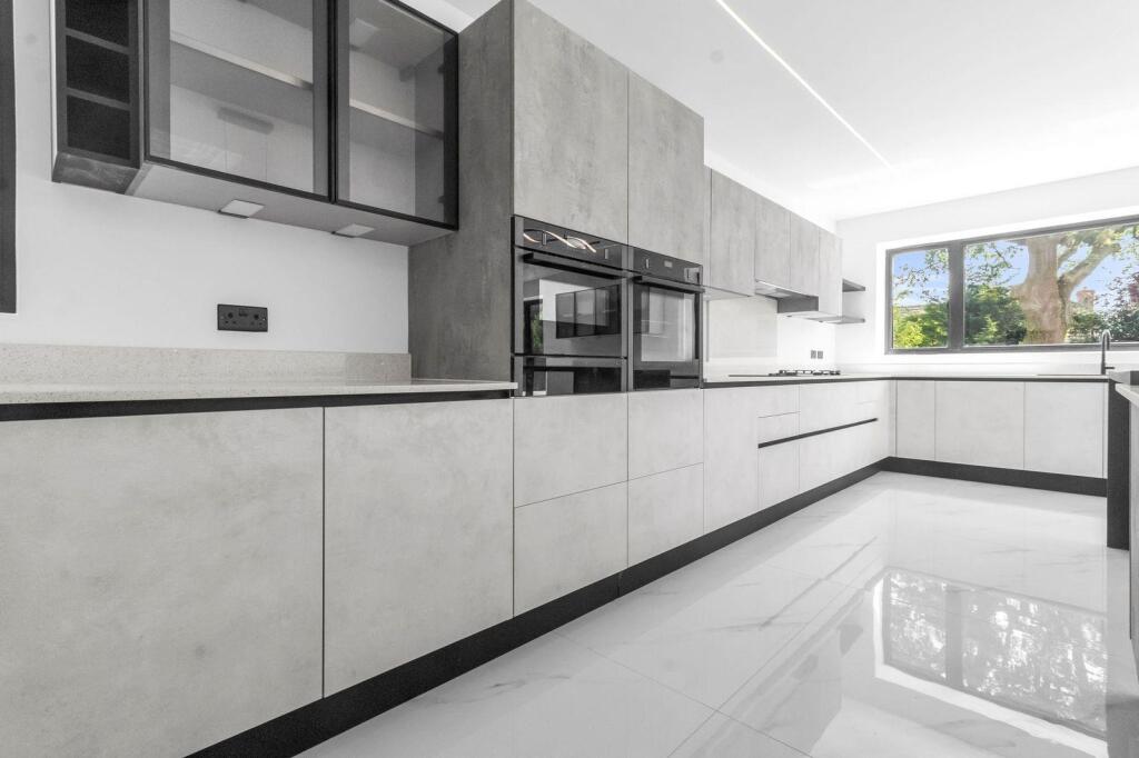 Additional image 33 of Mount Pleasant Lane, Bricket Wood