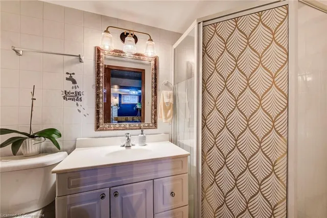 Additional image 31 of 170 Martinglen Cres