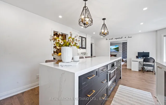 Additional image 23 of 4231 Highgate Cres