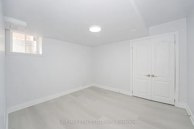 Additional image 35 of 49 Scotchmere Cres