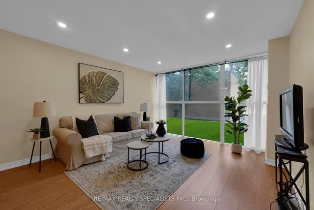 房产图片 2 - 35 Trailwood Dr 单元 113