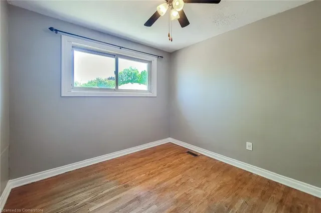 Additional image 30 of 35 Cloke Crt