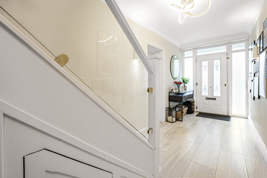 Additional image 44 of Watling Street, St Albans, AL1