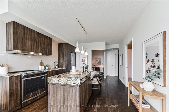 Additional image 12 of 101 Charles St Unit 2103