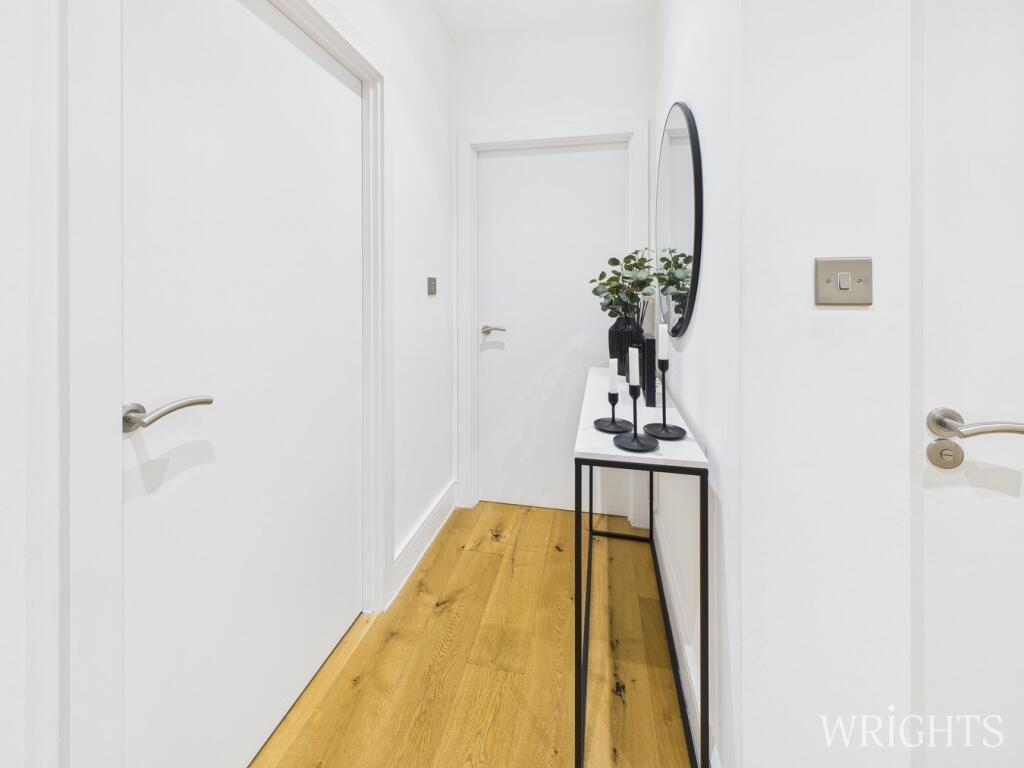 Additional image 13 of Great North Road, Hatfield, AL9