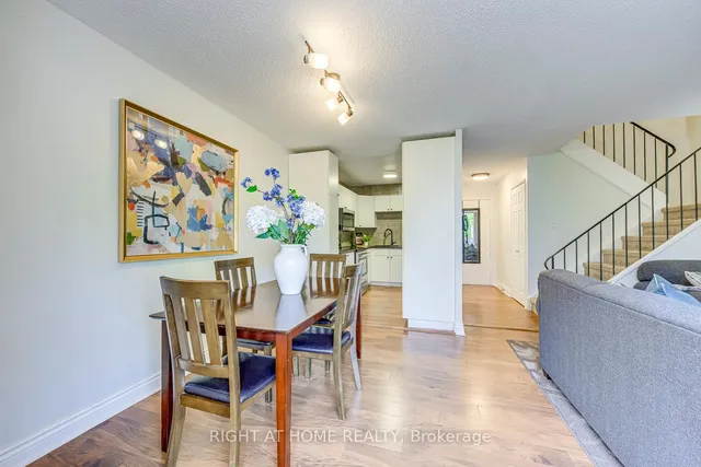 房产图片 26 - 1008 Falgarwood 街 02 单元