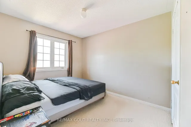 Additional image 22 of 48 Nostalgia Crt