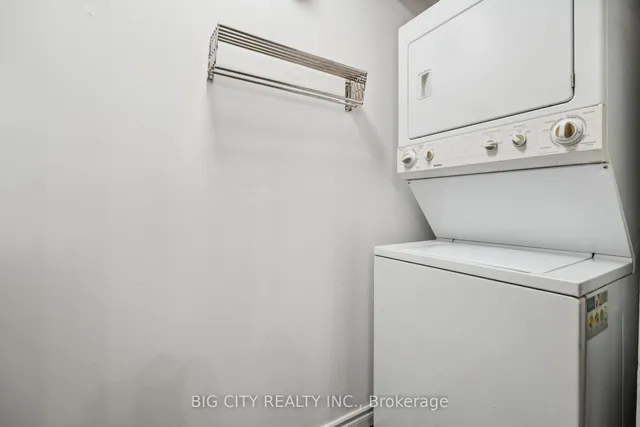 Additional image 18 of 570 Wellington St Unit 12B