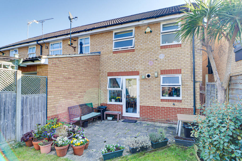 Additional image 17 of Cairns Close, St. Albans, Hertfordshire, AL4