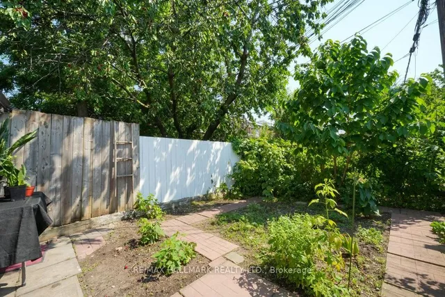 Additional image 40 of 1039 Ossington Ave