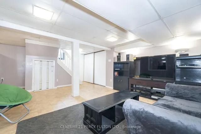 Additional image 19 of 10 Chestnut Cres