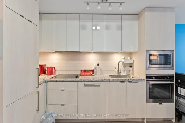 Additional image 6 of 115 Blue Jays Way Unit 806