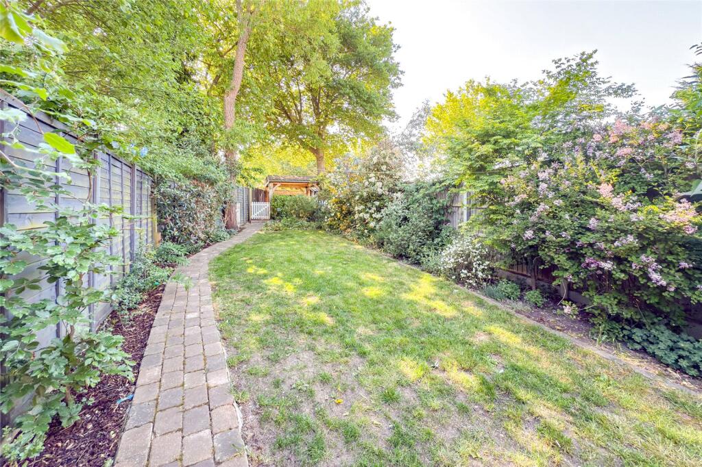 Additional image 11 of Chiswell Green Lane, St. Albans, Hertfordshire, AL2