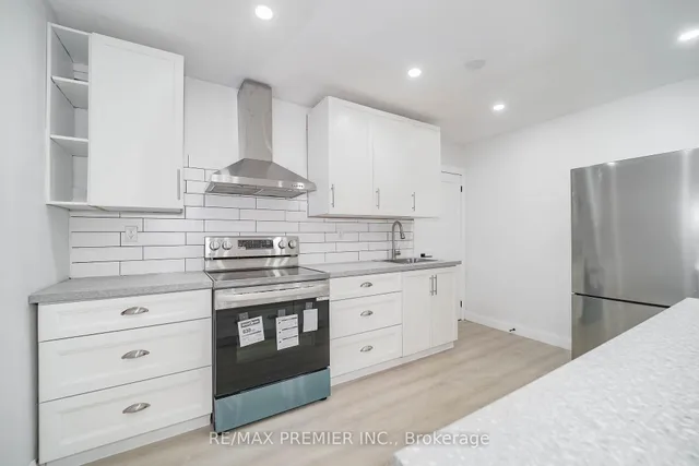 Additional image 21 of 2901 Jane St Unit Unit 106