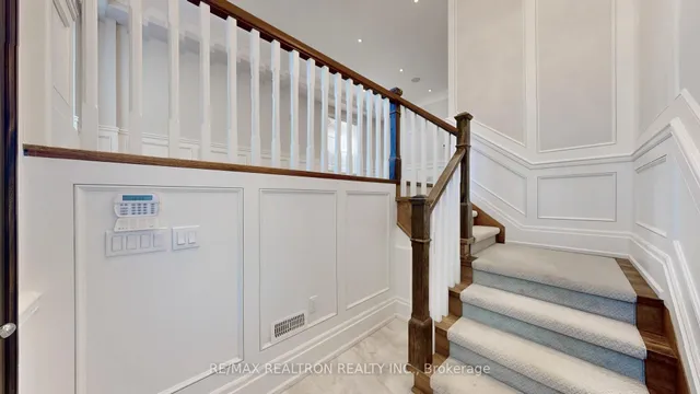 Additional image 19 of 71 Deloraine Ave