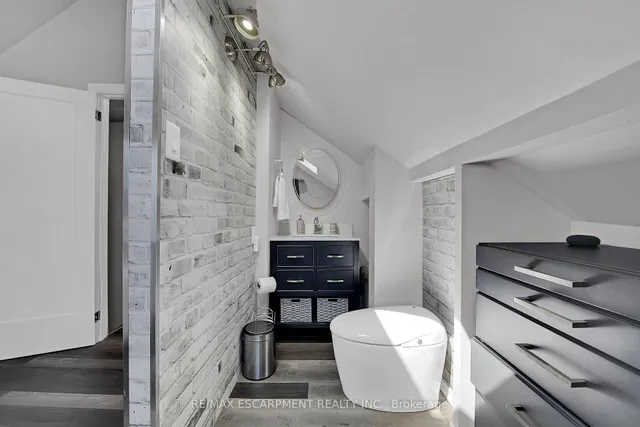 Additional image 21 of 88 Julian Ave