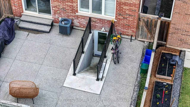 Additional image 5 of 1496 Farmstead Dr