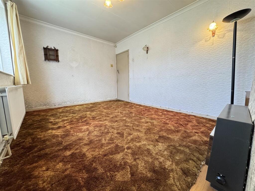 Additional image 4 of Gainsborough Crescent, Great Barr, Birmingham