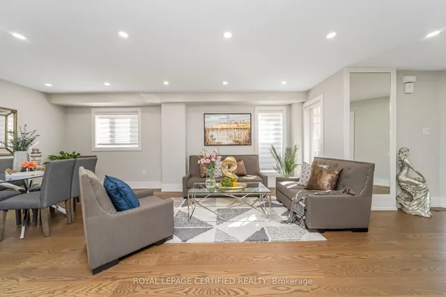 Additional image 11 of 53 Vintage Gate