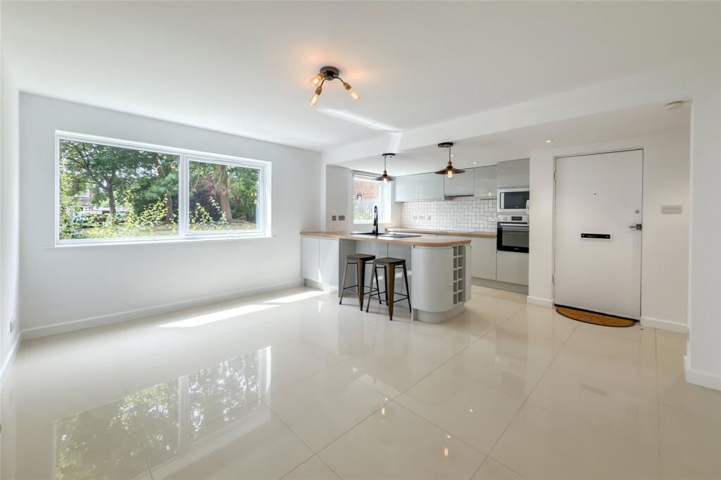 Additional image 10 of Cedar Court, St. Albans, Hertfordshire, AL4