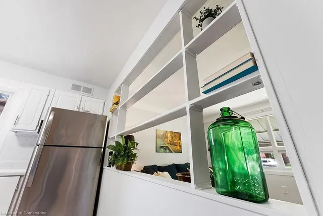 Additional image 19 of 145 East 44th St