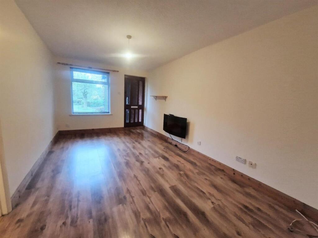 Additional image 4 of Nailers Close, Halesowen, Birmingham, B32