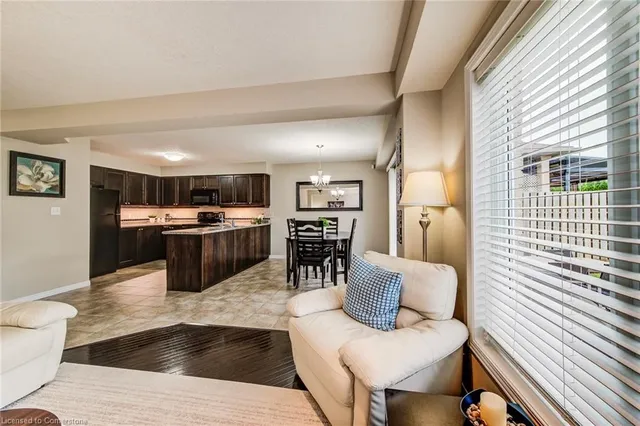 Additional image 7 of 54 Huck Cres