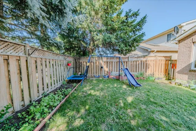 Additional image 49 of 21 Townley Cres