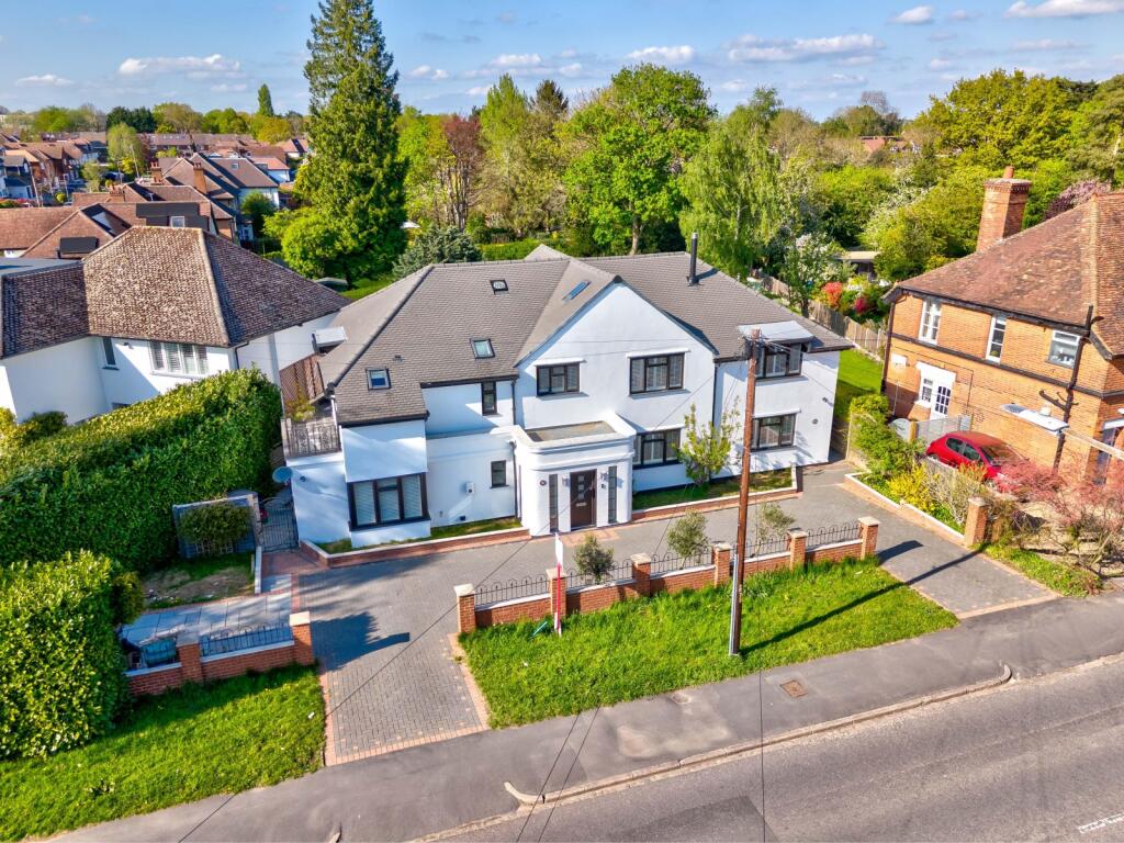 Sandpit Lane, St. Albans, Hertfordshire, AL4