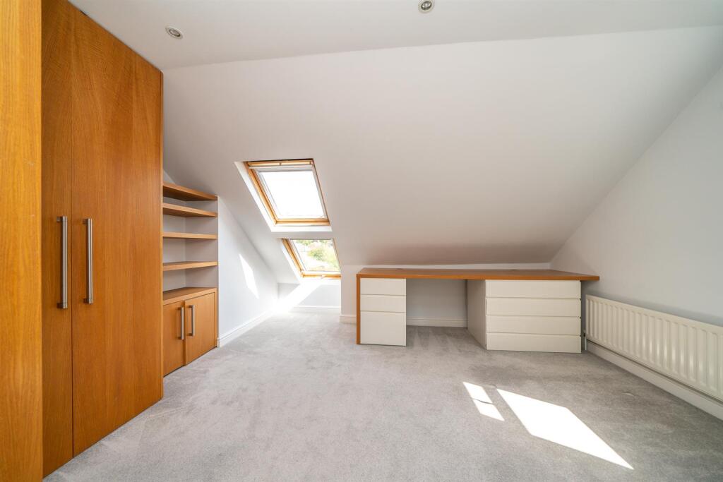 Additional image 16 of Colney Heath Lane, St. Albans