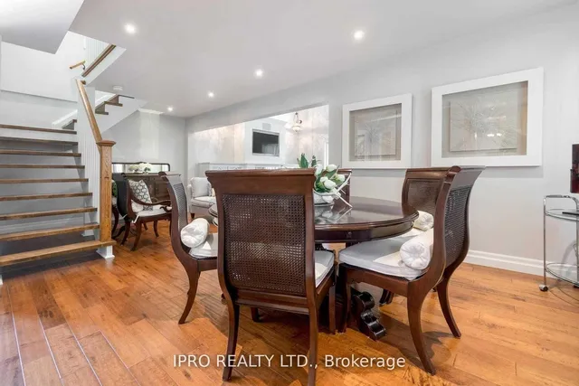 Additional image 16 of 18 Sunset Blvd