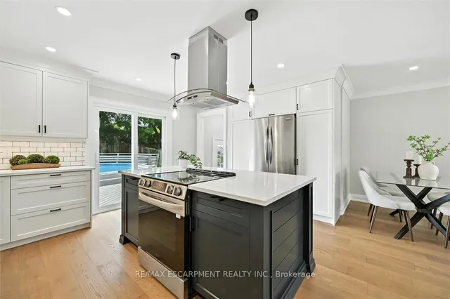 Additional image 11 of 2100 FALMOUTH Terr