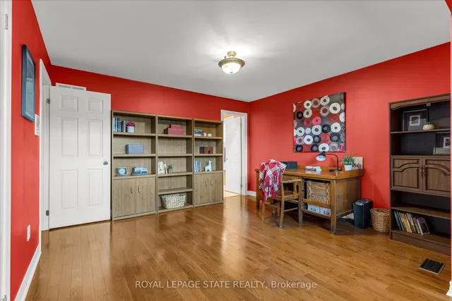 Additional image 28 of 29 Gaines Ave