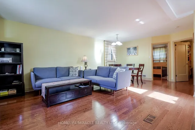 Additional image 38 of 220 Glen park Ave